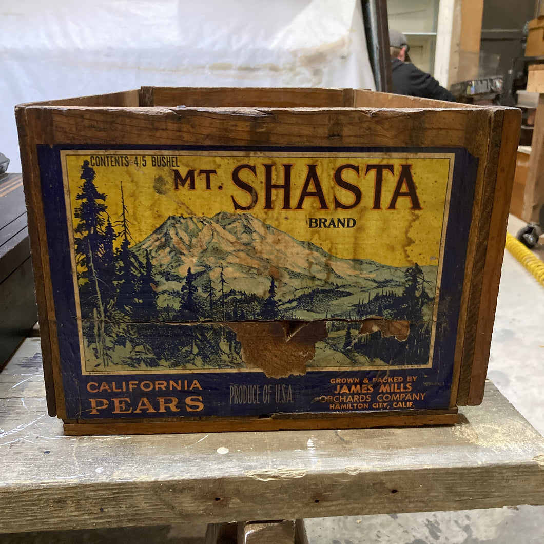 Mt. Shasta California pears crate
