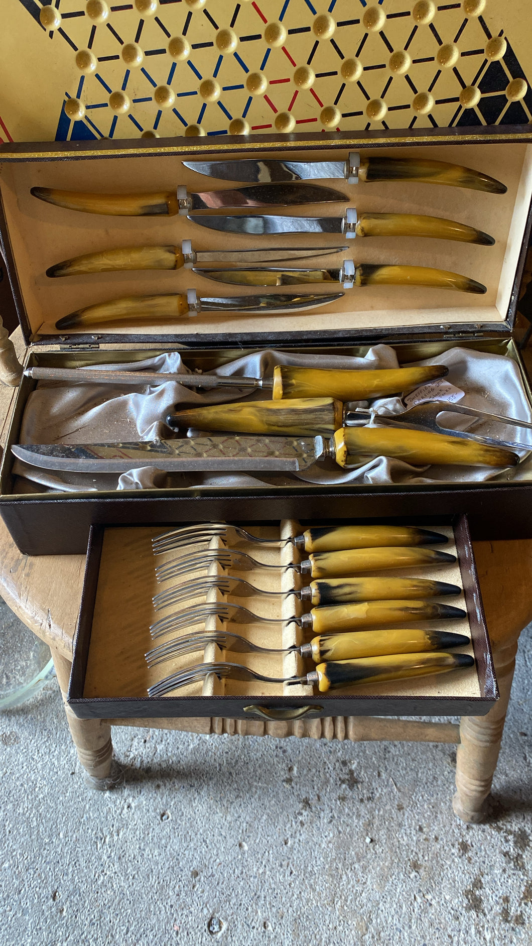 Carving set