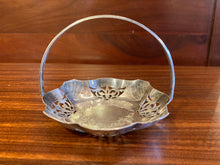 Load image into Gallery viewer, Birk&#39;s reticulated basket
